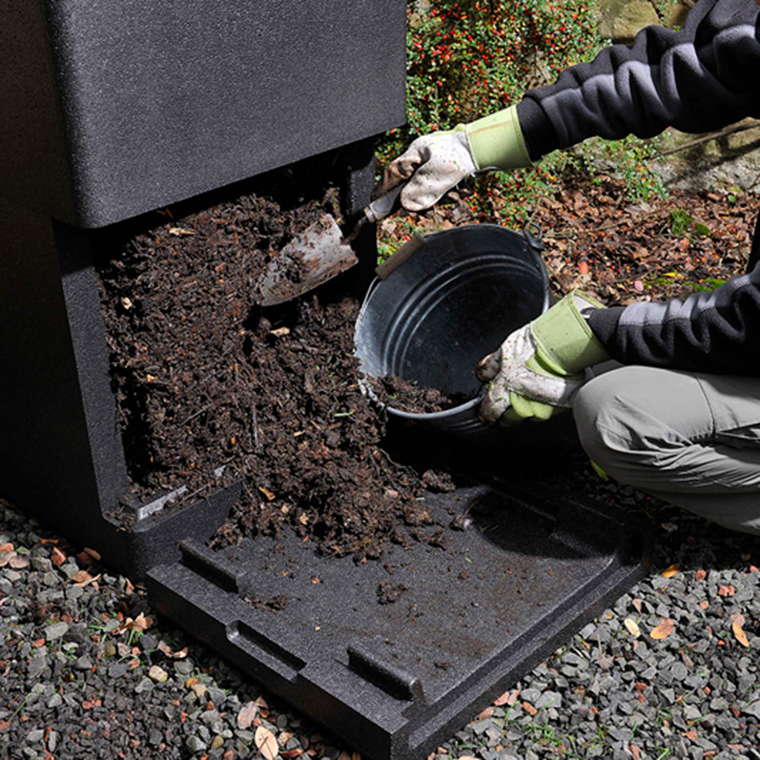 HOTBIN 200L Composter & Plinth Bundle - Image 9