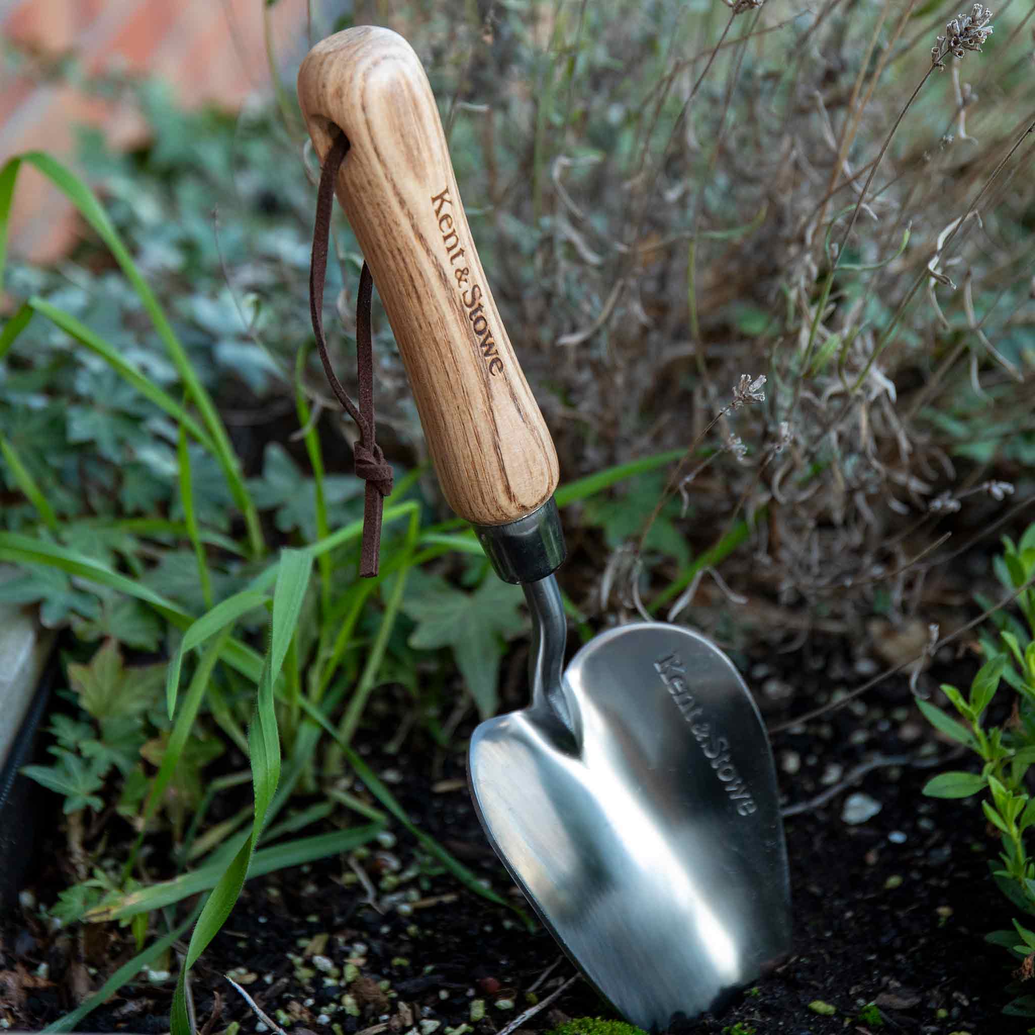 Kent & Stowe Heart Shaped Trowel - Image 6