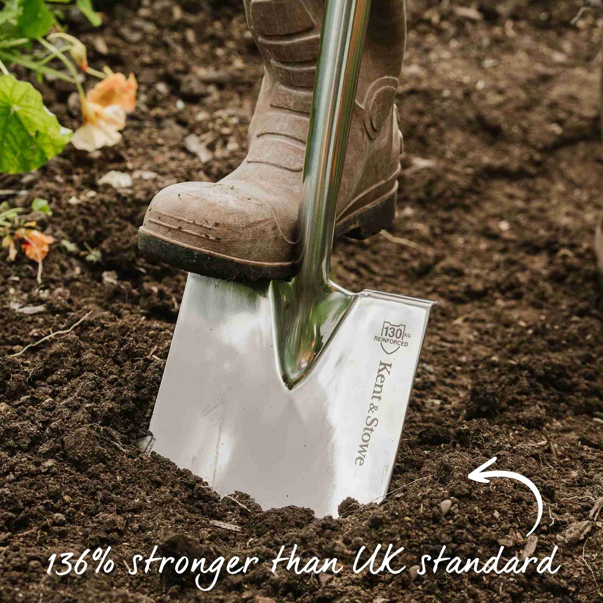 Kent & Stowe The Capability Digging Spade - Image 2