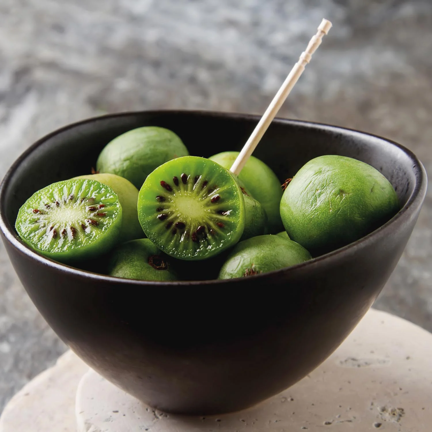 Kiwiberry 'Issai' - Image 3