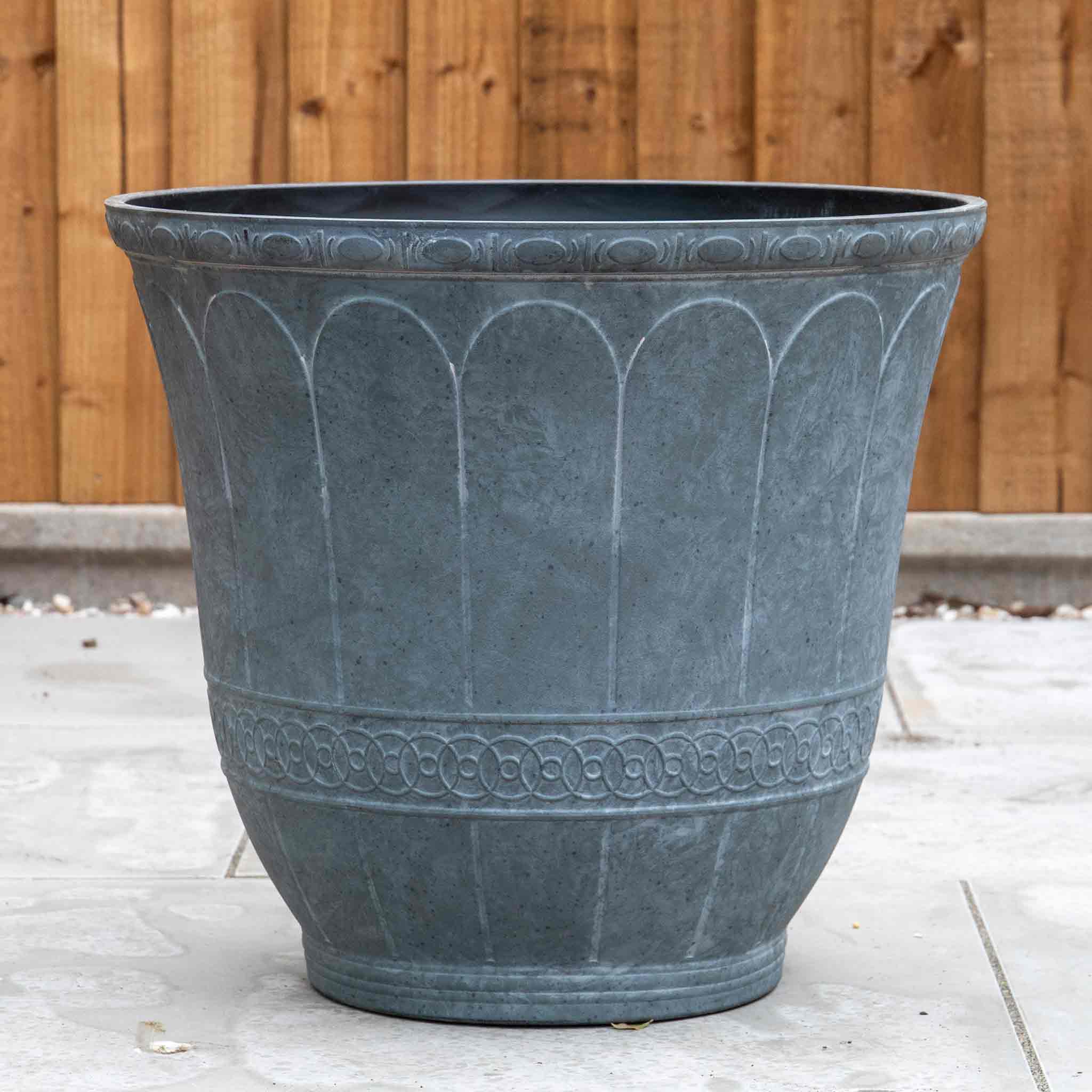 Scallop Planter in Faux Concrete 19in - Image 7