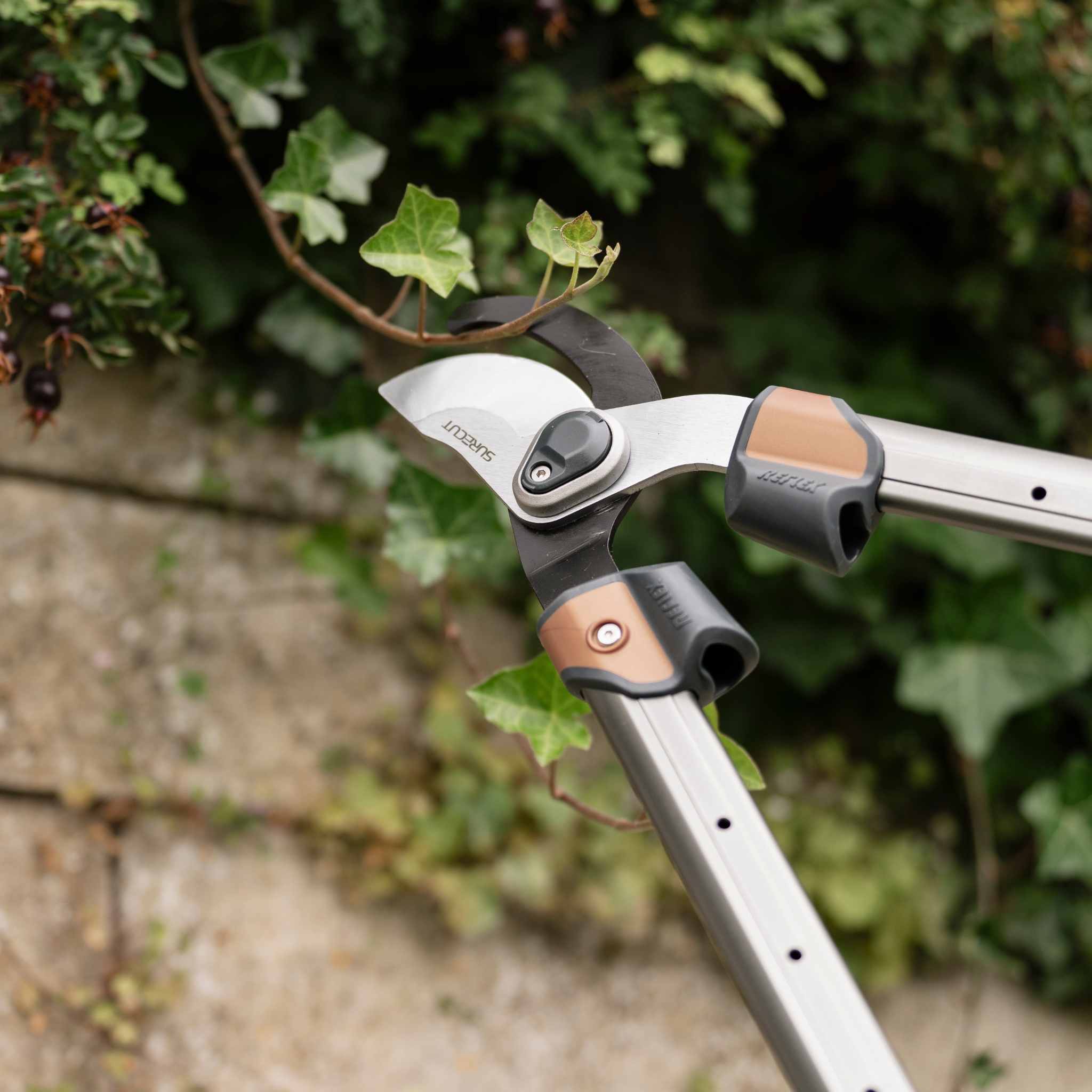 SureCut All Purpose Extra Power Bypass Loppers - Image 3