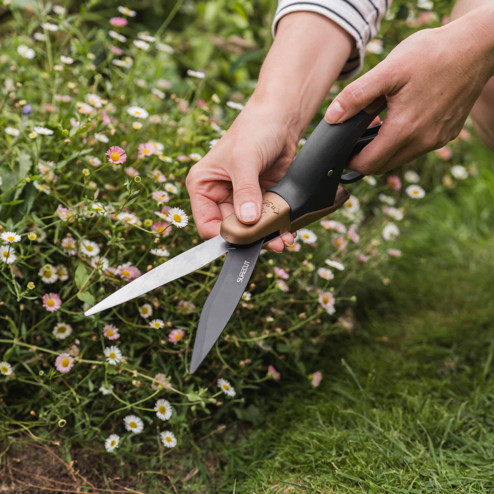 SureCut Single Handed Grass Shears - Image 2